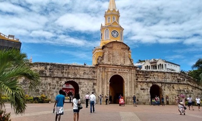 Cartagena Walled City Cabin | Hb-kpf Boutique Hotel Room With Jacuzzi Air Conditioning And Wifi