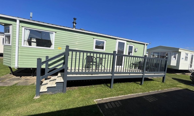 Heacham Ski Chalet | Heacham Beach Coastal 2 Bedroom Chalet Retreat