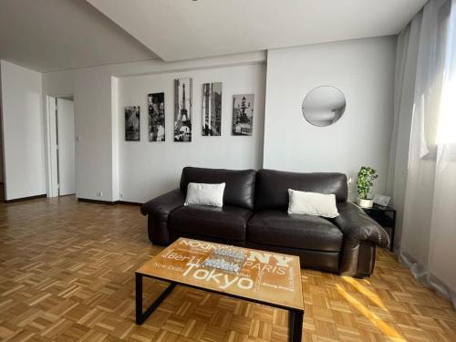 Levallois-Perret Apartment | HEADS PROPERTY - Full Appart 72 m2