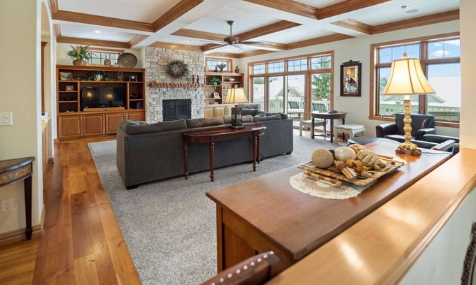 Fish Creek House | Heart of Fish Creek!- Newer Construction - 4BR, 4.5BA Condo-Sleeps 8-10
