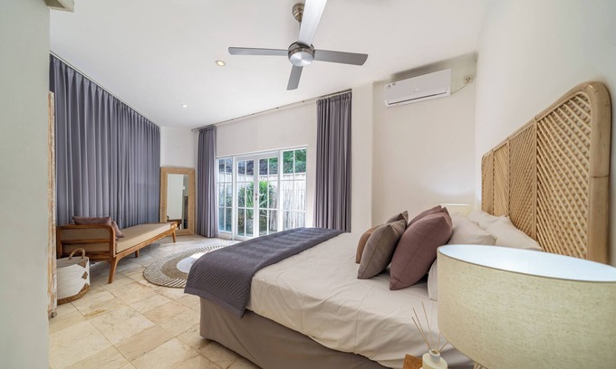 Petitenget Apartment | Heart of Seminyak 2 bed 2 bath 2 pools super quiet. Walk to Seminyak beach
