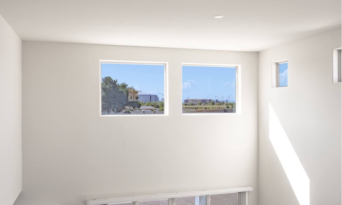 Pendergast West Estates House | Heated pool and fire pit a mile walk to Super Bowl LVII