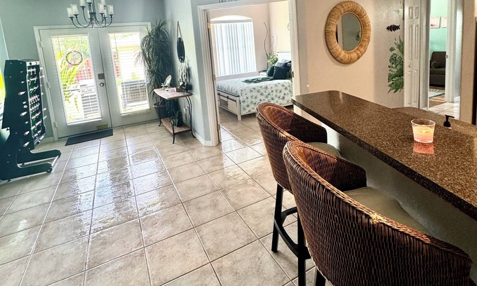 Port Charlotte House | Heated Pool & Luxurious Spa! Close to Mineral Springs & Beaches!☀️🌴