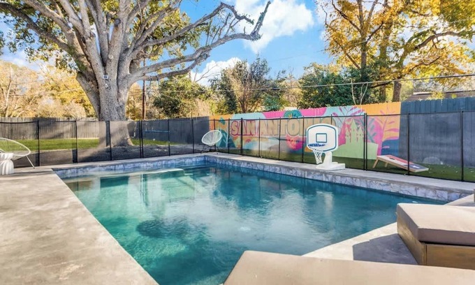 Castle Hills House | Heated Pool + Outdoor Theater | Sleeps 16 w/Games
