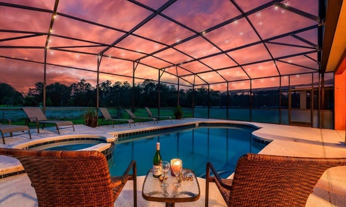 Watersong House | Heated Pool & SPA | Free Clubhouse near Disney!