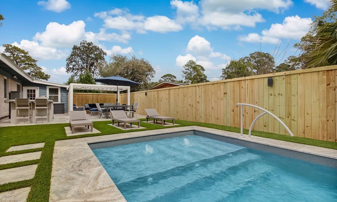 Savannah House | Heated Private Pool - Bring your Kayak