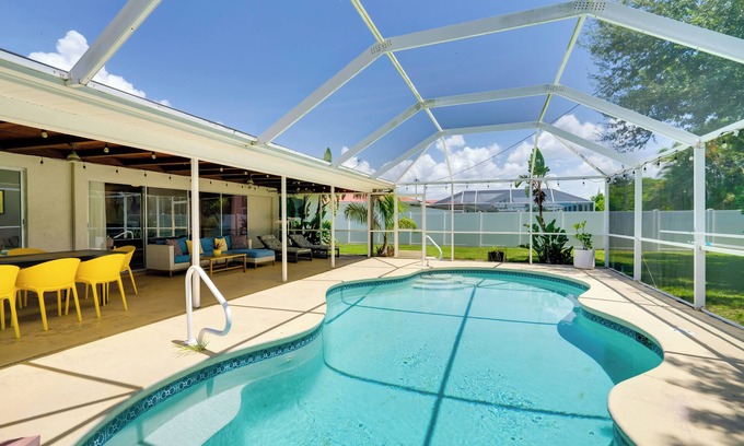 Yacht Club House | Heated Saltwater Pool < 2 Mi to Yacht Club Beach!
