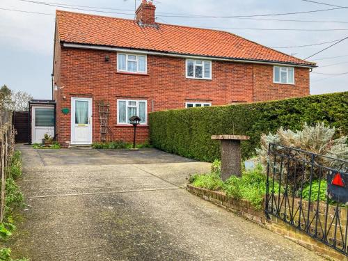 Westleton House | Heath View Cottage