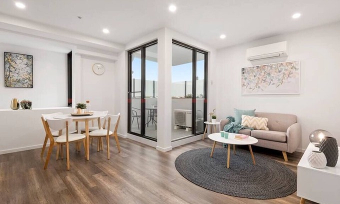 Heidelberg Heights Apartment | Heidelberg Apartment Close to Hospitals - 105