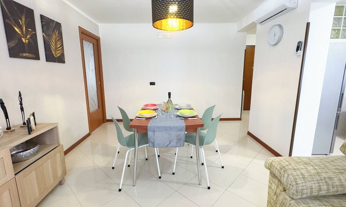 Sottomarina Apartment | Hellen House by Ca-Sa Check