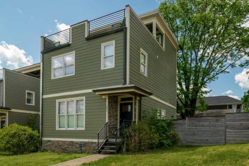 The Nations House | Hello Goodbye - Ultimate Experience