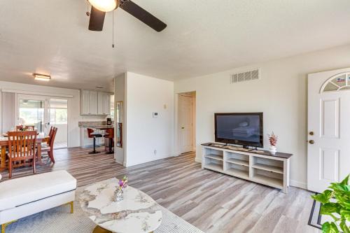 Hemet House | Hemet Retreat with Peak Views and 2 Saunas