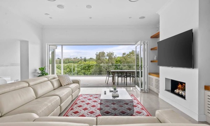 Rodd Point House | Henley Haven: Private BBQ Terrace