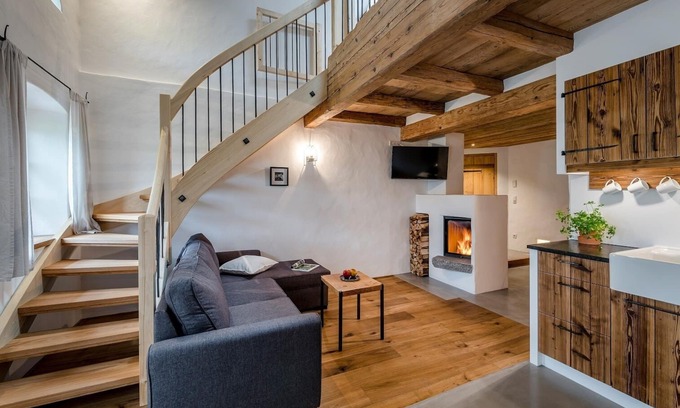 Eggstatt Apartment | Herbal chamber 98sqm, 3 bedrooms, 2 bathrooms, fireplace, sauna, balcony
