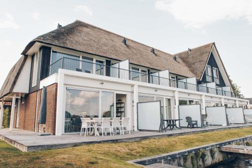 Heeg House | Herenhuis geschakeld | 8 personen - Boutique Parc Pharshoeke