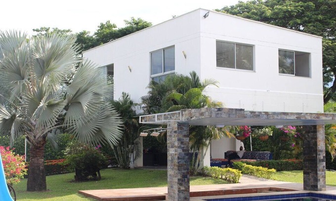 Santa Fe de Antioquia Villa | Hermosa Villa De Tamaño Familiar Con Jacuzzi