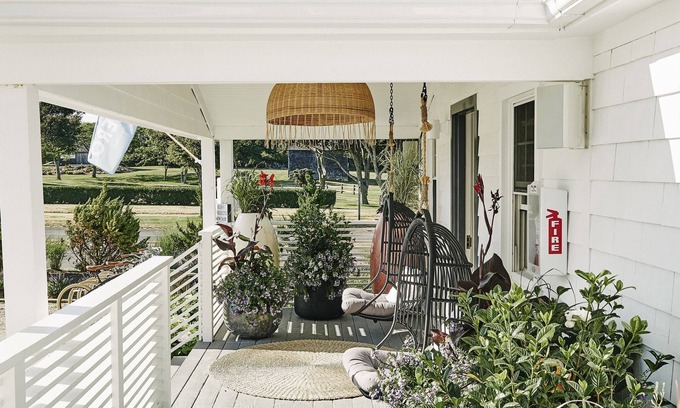 Montauk Hotel | Hero Double, Hero Beach Club, Free Parking, Close to Ditch Plains Beach