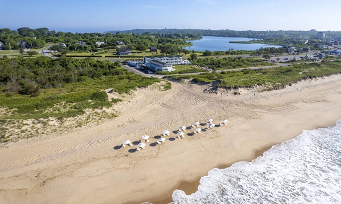 Montauk Hotel | Hero King Deluxe, Hero Beach Club, Pool, Meditation Sessions, DT in one Mile