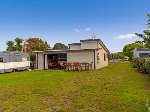 Whangamata House | Hetherington Haven - Whangamata Holiday Home