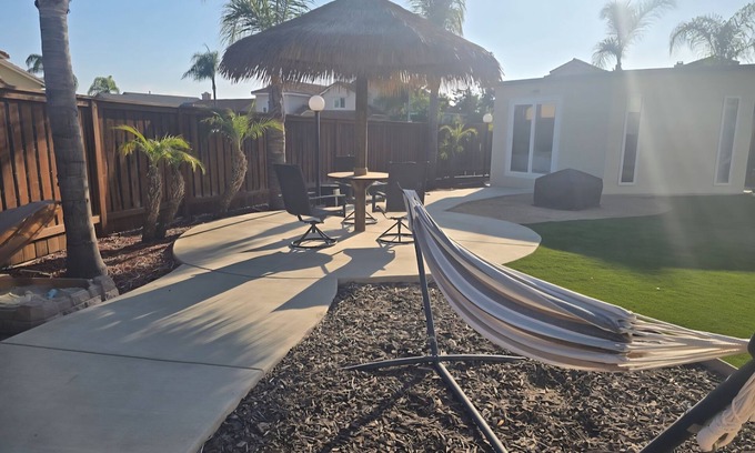 Rancho Penasquitos Apartment | Hexagon Hideaway