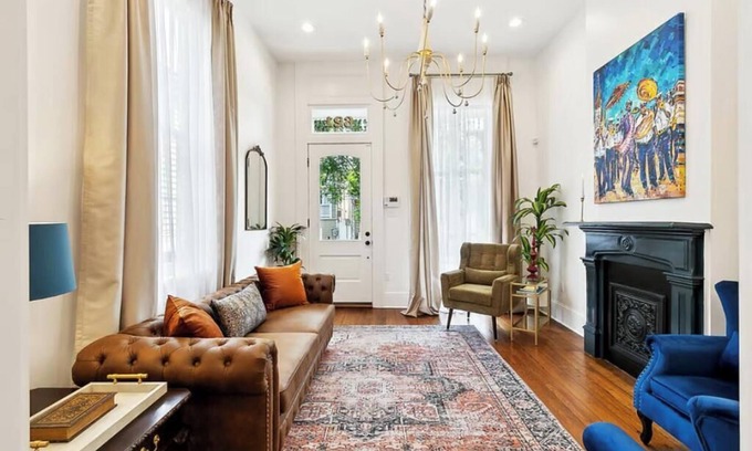 Faubourg Marigny House | Hi-End Historic Marigny Gem - Fully Furnished with 2 Bonus Office Space