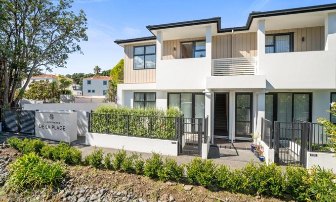 Orewa House | Hibiscus Haven - Orewa Holiday Apartment