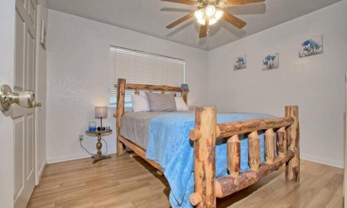 Hemphill House | Hickory Hill Hideaway