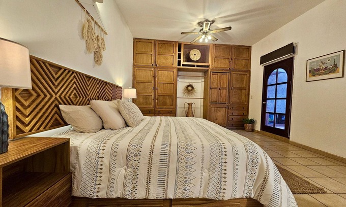 Centro Apartment | Hidden Gem: Bright and spacious apartment, just steps from Oaxaca’s best spots!