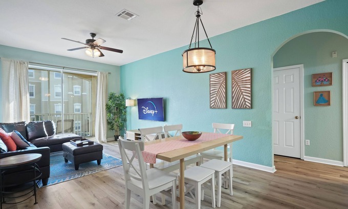 Windsor Hills Condo | Hidden Gem less than 2 miles to Disney! NEW FLOORS and much more! 2 bed/2 bath