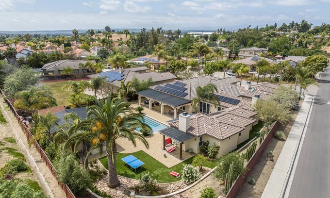 Vista House | Hidden Gem of SoCal: Game Room, Pool, Spa, & More!