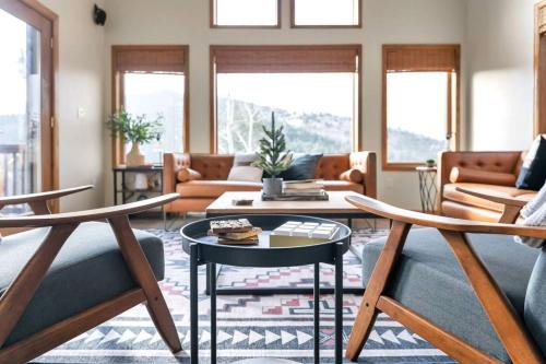 Evergreen House | Hide-A-Way. Private Hot Tub Pets Welcome.