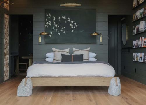 Highlands Other | Hide Inn Seek Bird Nest