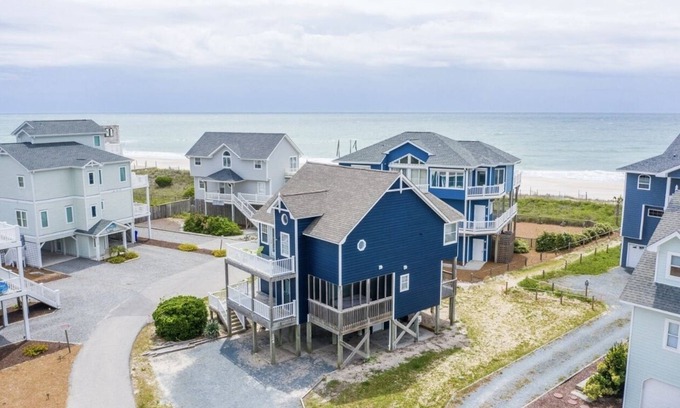 Village of Stump Sound House | Hideaway Heaven a 4bed/3.5bath Oceanfront Hot Tub