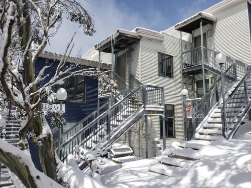 Hotham Heights Apartment | Higgi Drive 1 Ski-In Ski-Out
