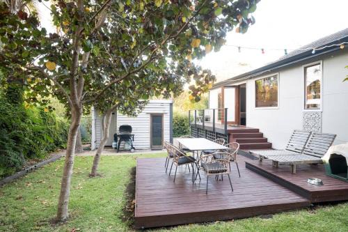 Margaret River House | Higgins Hideaway - Central Cottage with Garden Oasis