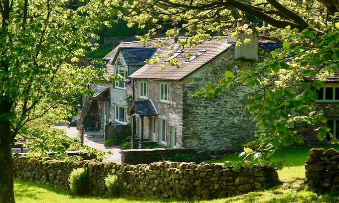 Ambleside Cottage | HIGH CUNSEY FARM, family friendly, with open fire in Far Sawrey