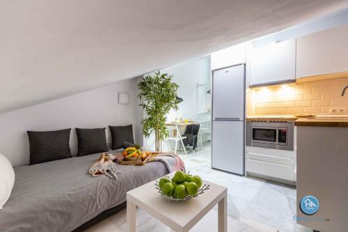 La Trinidad Apartment | High-End Premium Studio with Terrace - Malaga Center