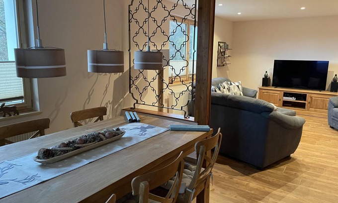 Treffurt House | High-quality furnished vacation home for up to 7 people. Three bedrooms with double beds and a cozy sofa bed incl. sleeping function await you.