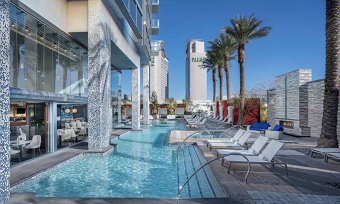 Las Vegas Apartment | High Rise Luxury Condo in Las Vegas