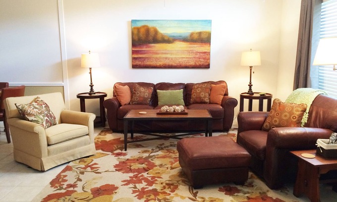 Wellborn House | High Style Accommodations With Peaceful Patio!