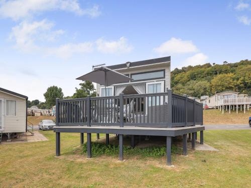 Pendine House | Highgrove Ledge