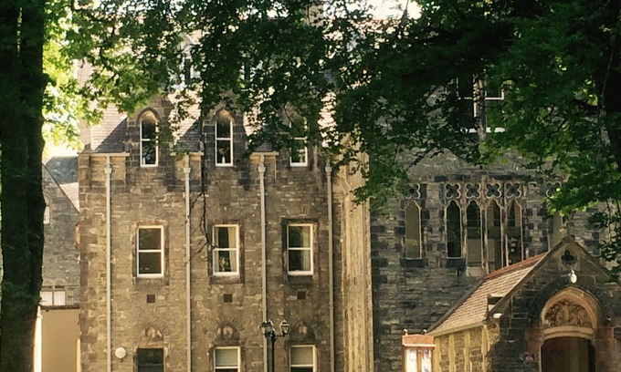 Fort Augustus House | Highland Home : Moat house 1 An individual house your gateway to the Highlands
