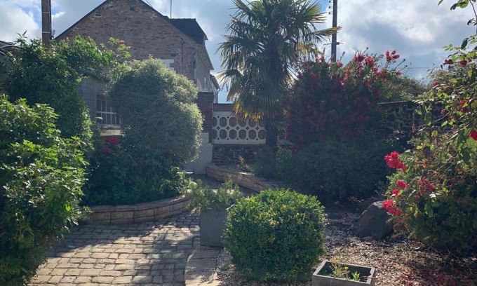 Etables-sur-Mer House | Highland sur Mer