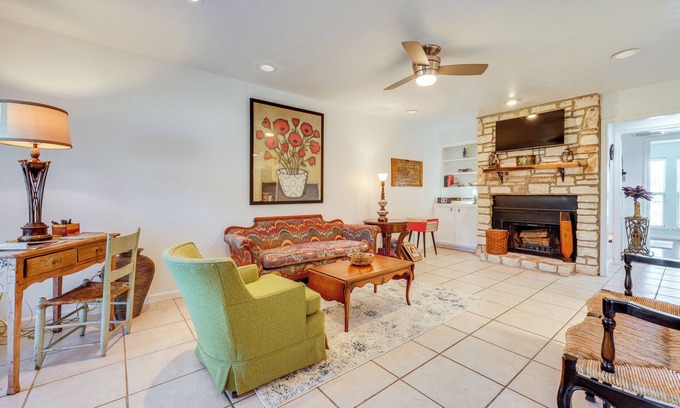 Wimberley House | Hill Country Townhome: Close to Parks & Hiking