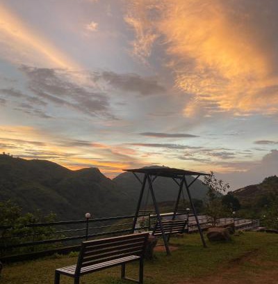 Vagamon Hotel | Hill Monk - Whispering Mist