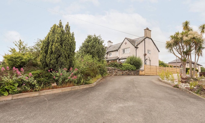 Abersoch Cottage | HILLCROFT, pet friendly, character holiday cottage in Abersoch