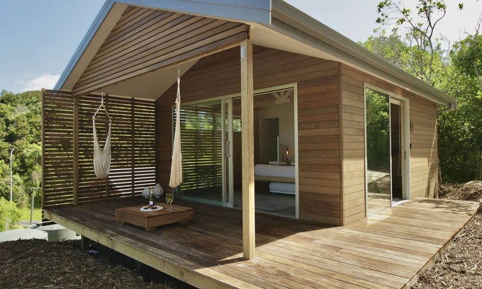 Oneroa Cabin | 🏖Hillside Cabin in Oneroa