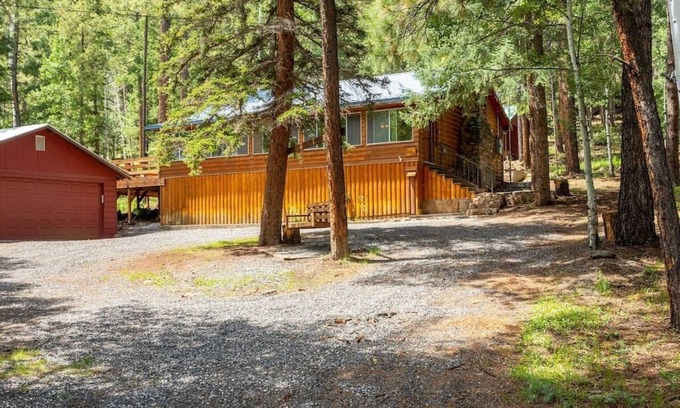 Greer Cabin | Hillside Hideaway Sum