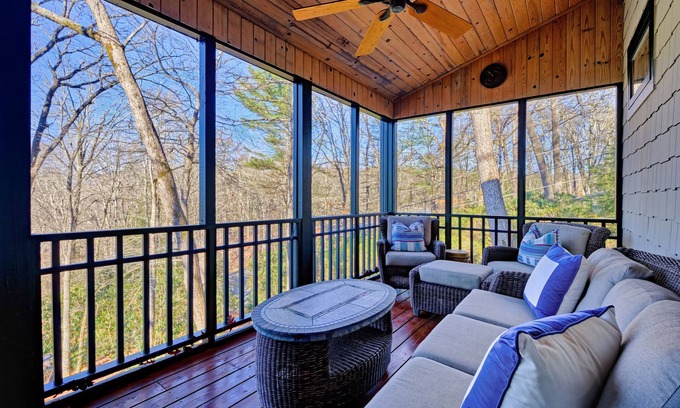 Highlands Hills House | Hillside Terrace - Mountain Getaway Close to town Highlands NC