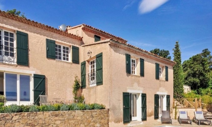 La Garde-Freinet Villa | Hillside Village House With Air Con Bedrooms And Stunning Views